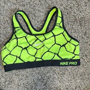 Nike Black and Yellow Sports Bra for High-Impact Activities